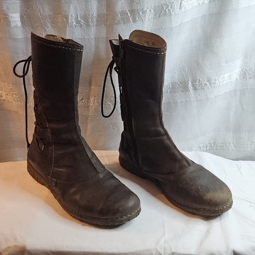 El Naturalista Brown Leather Mid shaft lace-up fairy boots. Sz 39